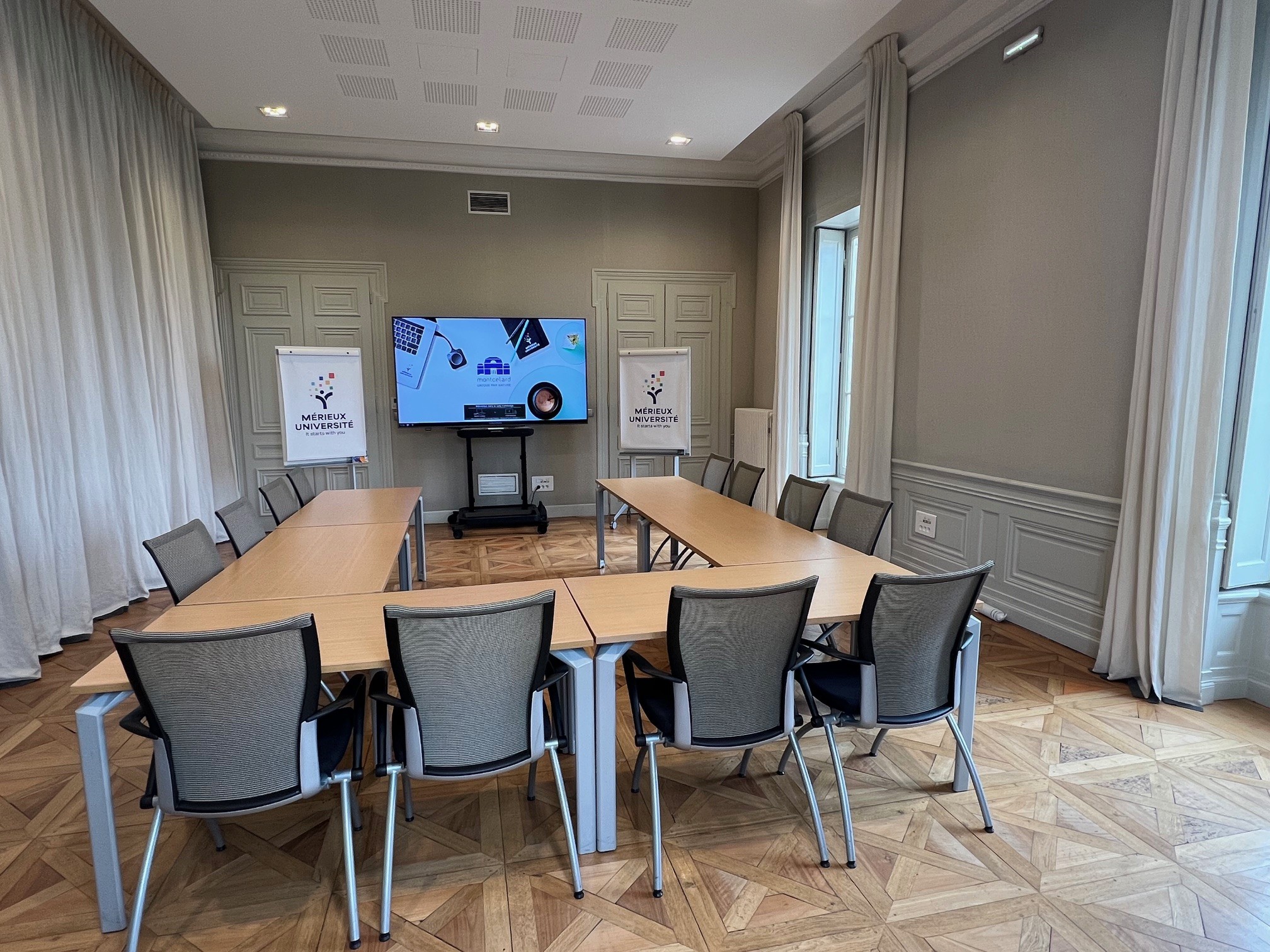 Salle Cambodge - Montcelard