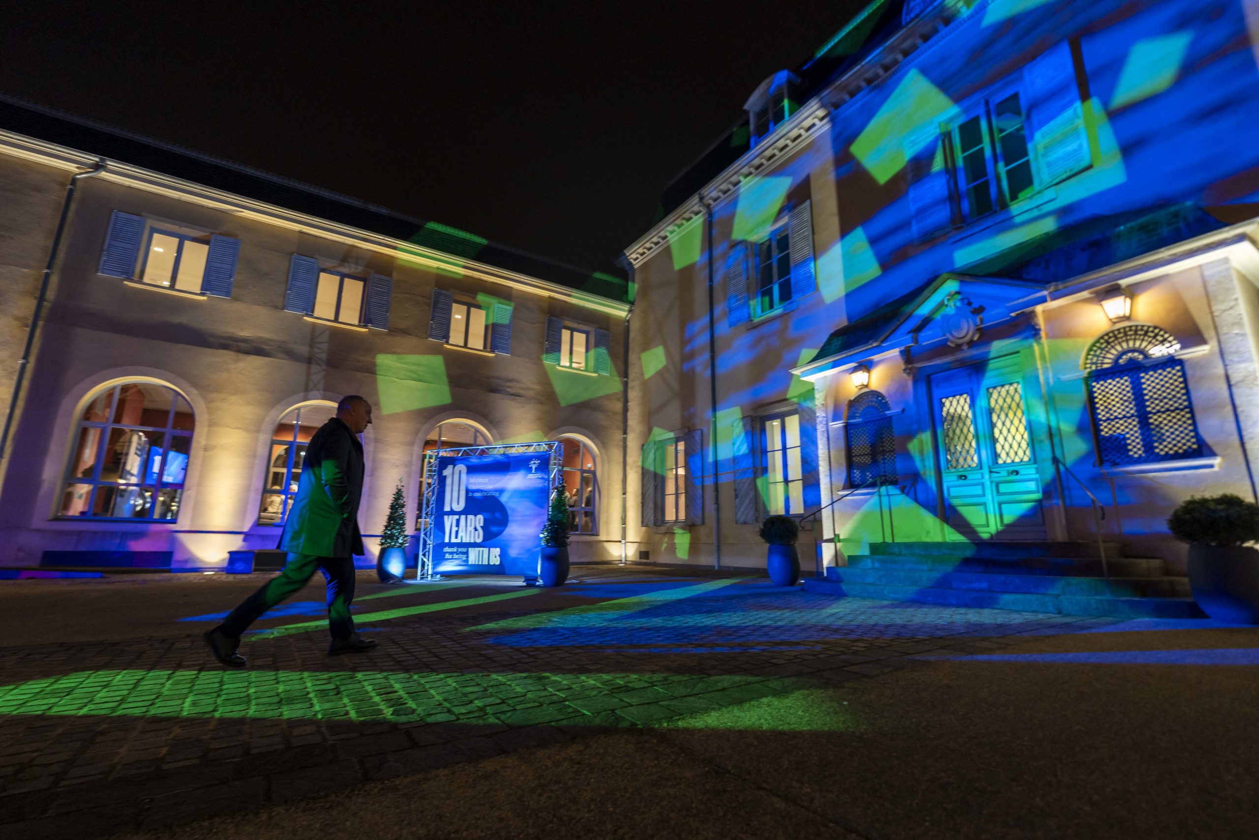 Cour d'honneur - Montcelard