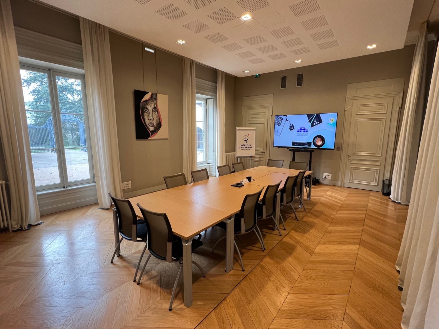 Salle Laos - Montcelard