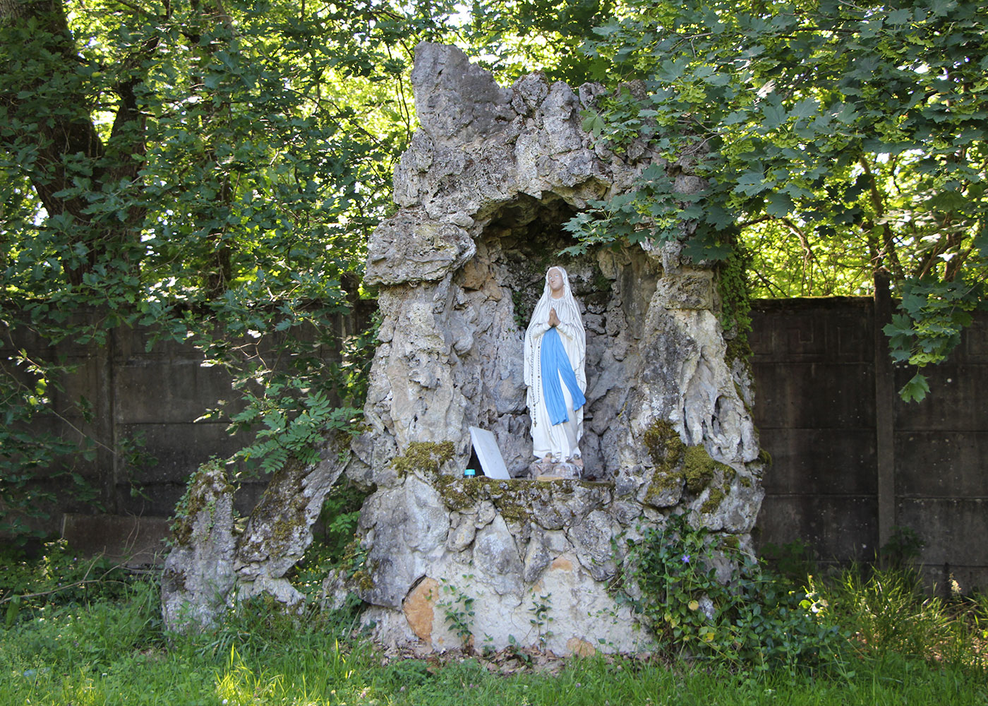 Grotte-de-Lourdes